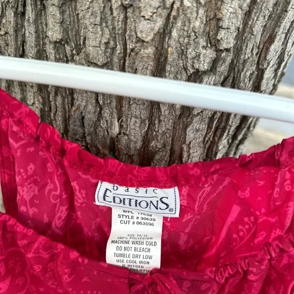 Basic Editions Vintage Strapless Dress in Vibrant Red - Picture 4 of 4